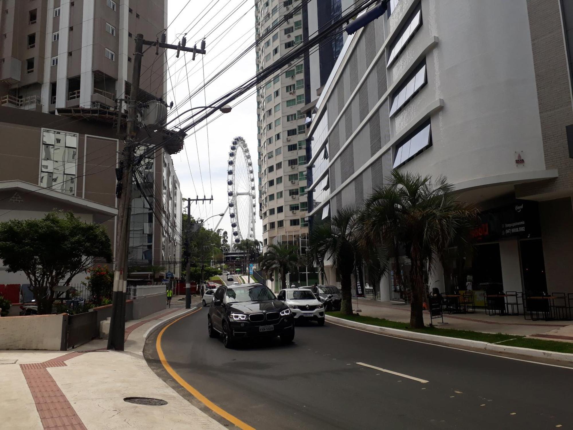 Otimo Apto. 180 Metros Do Mar Balneário Camboriú Exteriör bild
